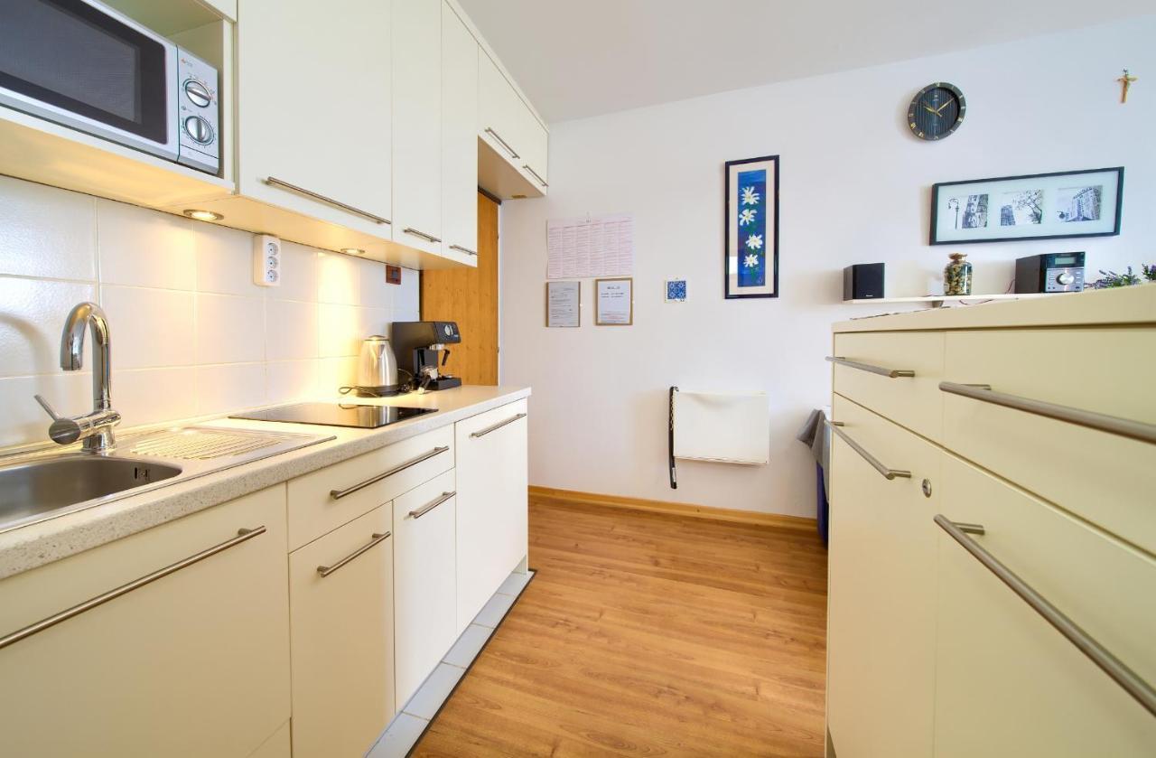 Studio Apartment Vesna Krk Town Exteriör bild