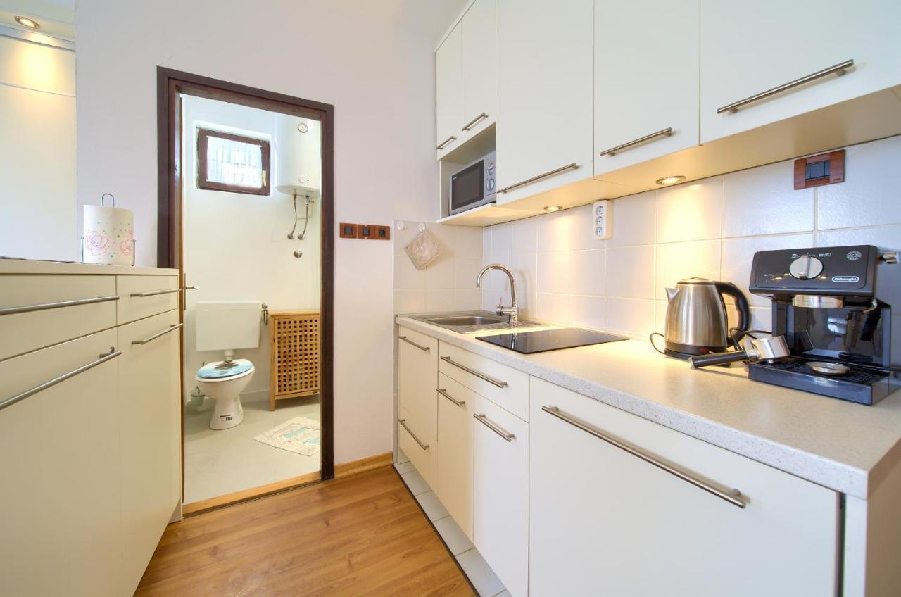 Studio Apartment Vesna Krk Town Exteriör bild