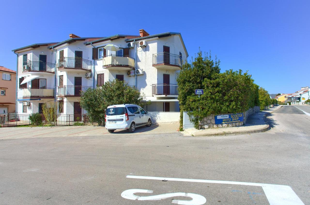 Studio Apartment Vesna Krk Town Exteriör bild